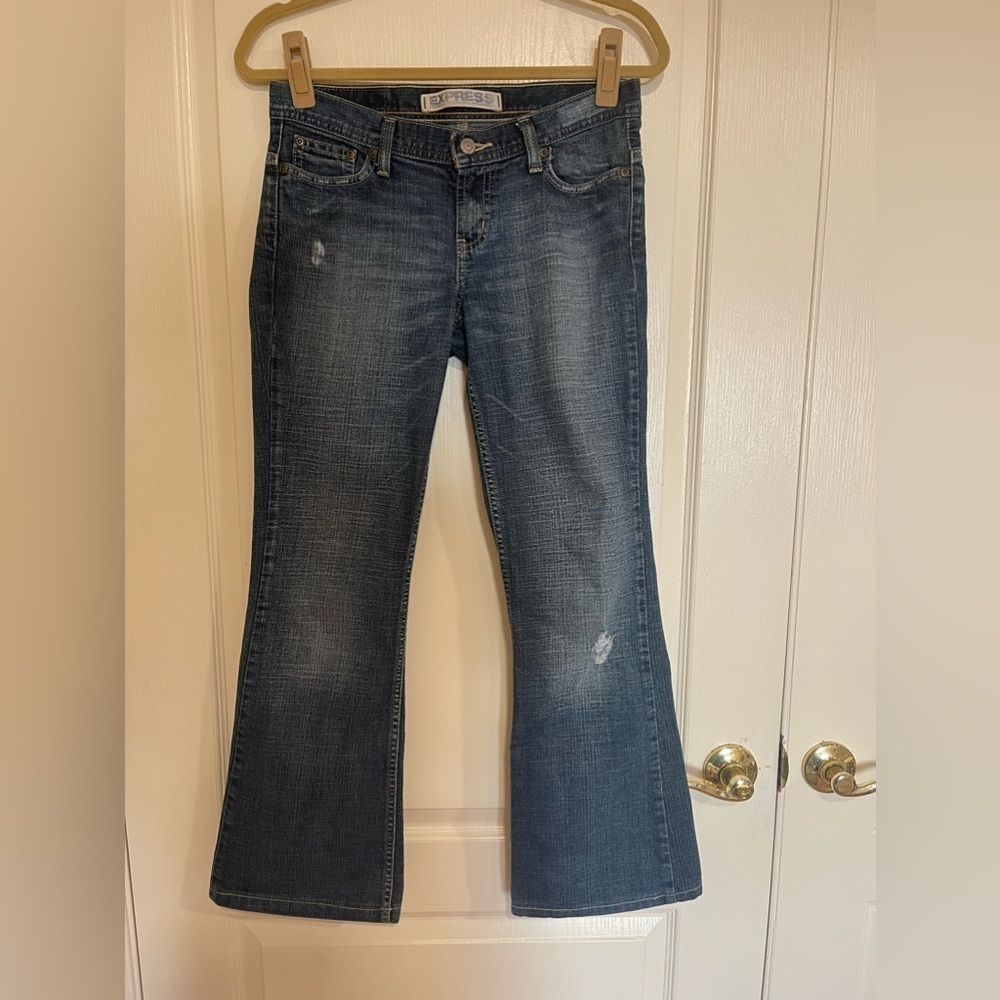Express dark blue jeans